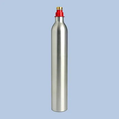 Discover the 425g 0.6l CO2 cylinder for sparkling water from VS Cylinder. High-quality, certified, and perfect for your sparkling water machine.